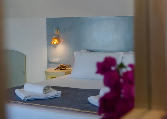 Alojamento de Acomodação e Pequeno-almoço Adamantios & Akrotírion