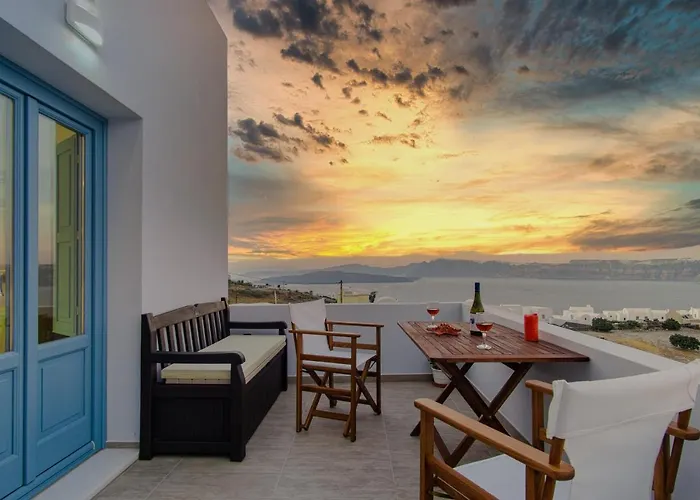 Adamantios & 3* Akrotírion