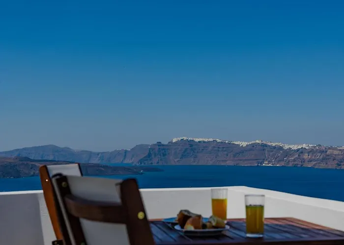 Adamantios & 住宿加早餐酒店 Akrotírion