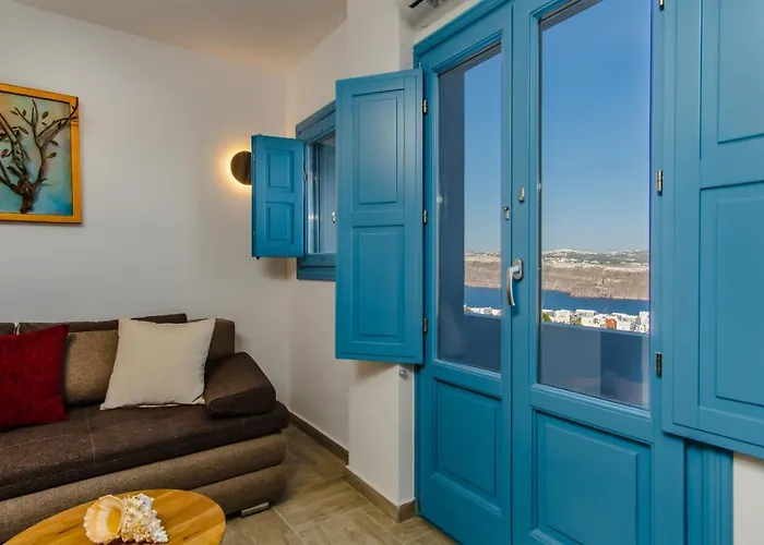 Couette-café Adamantios & 3*