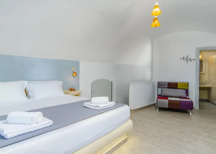 Couette-café Adamantios & 3*